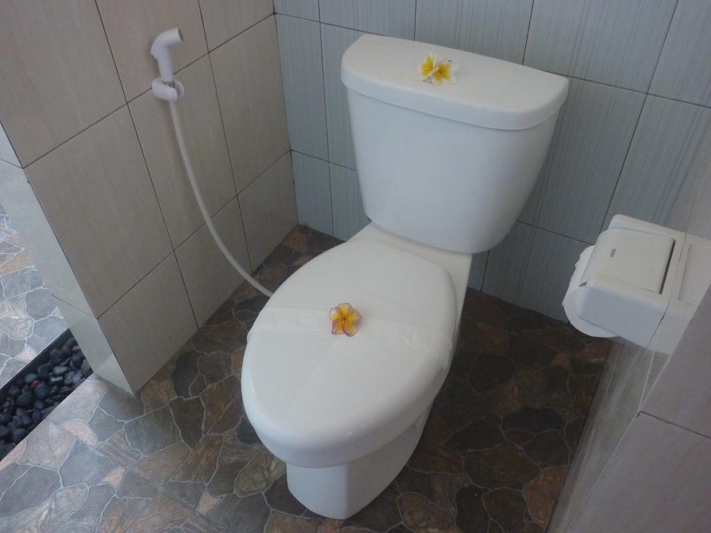 Tambun Sari Beach Homestay Αμέντ Εξωτερικό φωτογραφία